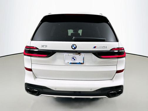 2026 BMW X7 M60i