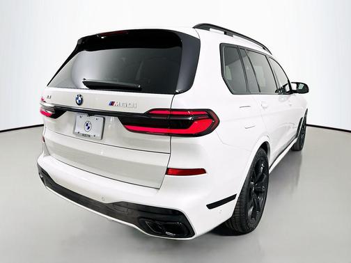 2026 BMW X7 M60i