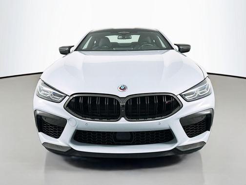 2023 BMW M8 