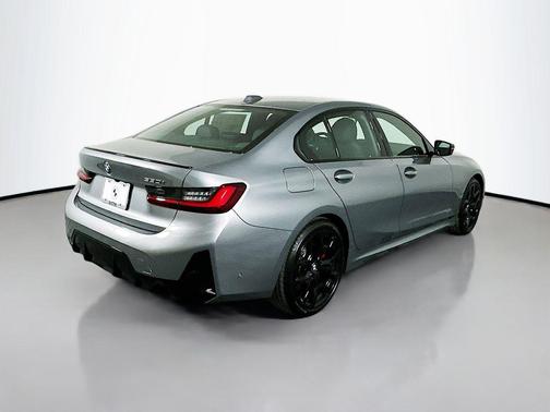 2026 BMW 330 i