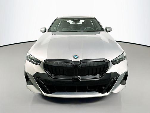 2026 BMW 530 i xDrive
