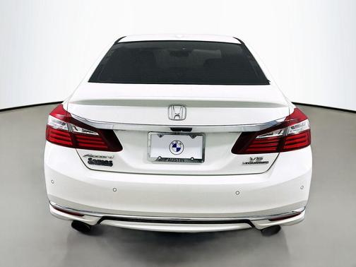 2017 Honda Accord Touring V6