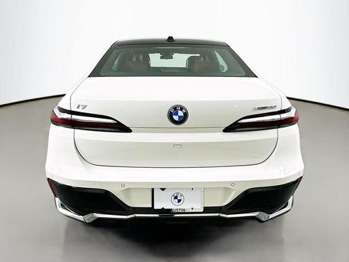 2025 BMW i7 xDrive60