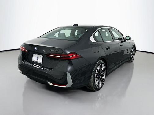 2024 BMW i5 eDrive40