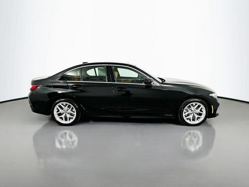 2025 BMW 330 330i Sedan