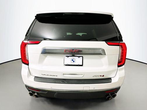 2024 GMC Yukon 4WD AT4