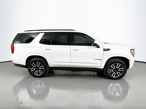 2024 GMC Yukon 4WD AT4