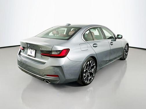 2025 BMW 330 i
