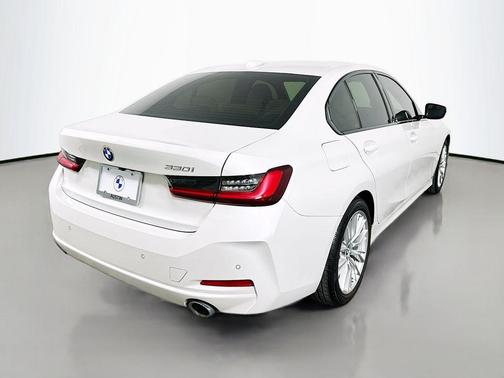 2023 BMW 330 330i