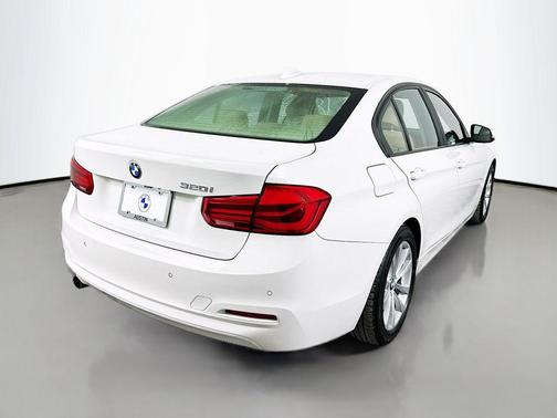 2016 BMW 320 i