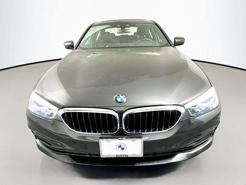 2019 BMW 540 540i