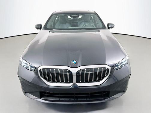 2025 BMW 530 i