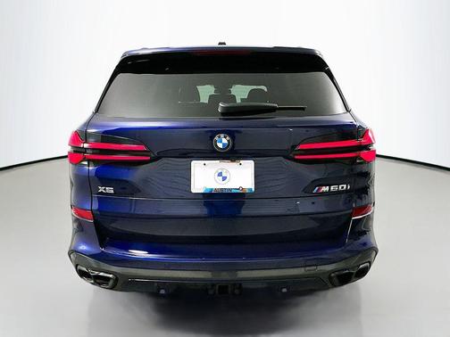 2025 BMW X5 M60i