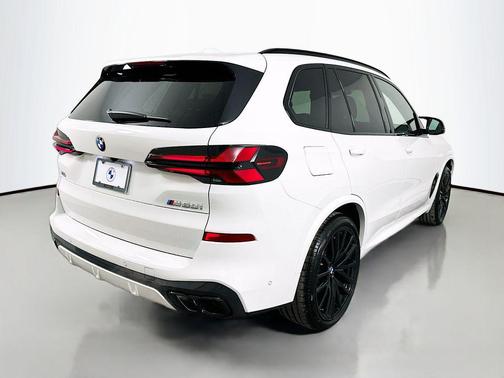 2026 BMW X5 M60i
