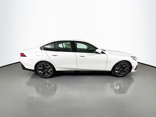 2026 BMW i5 eDrive40