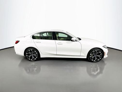2025 BMW 330 330i Sedan