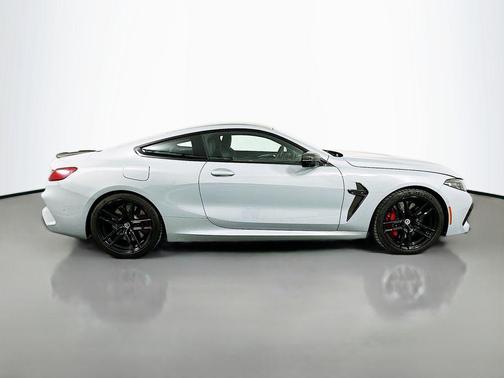 2023 BMW M8 Competition