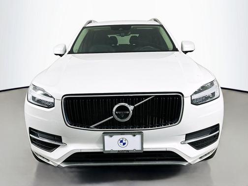 2018 Volvo XC90 T5 Momentum