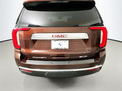 2022 GMC Yukon SLT