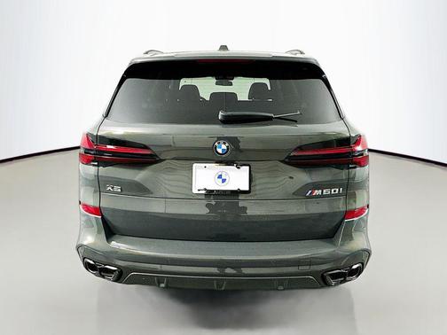2026 BMW X5 M60i