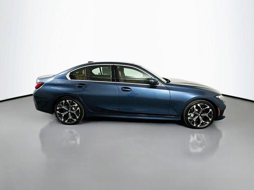2025 BMW 330 330i Sedan