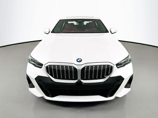 2025 BMW 530 i