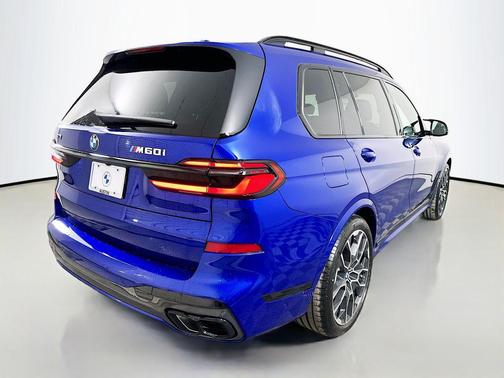 2026 BMW X7 M60i
