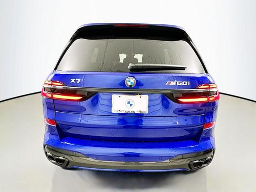 2026 BMW X7 M60i
