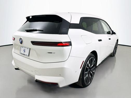 2026 BMW iX xDrive45