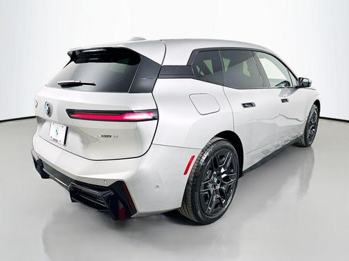 2026 BMW iX xDrive45