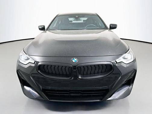 2023 BMW 230 i