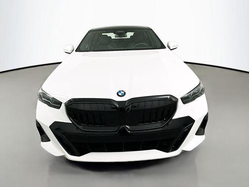 2025 BMW 530 i