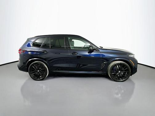 2024 BMW X5 M60i