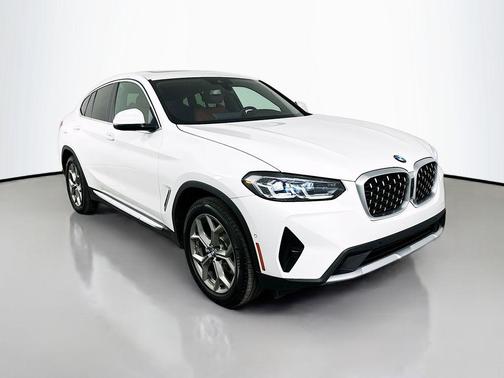 2025 BMW X4 xDrive30i