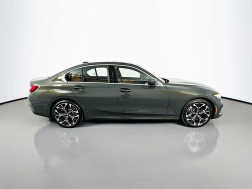 2026 BMW 330 i