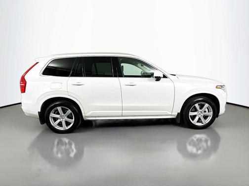 2023 Volvo XC90 B5 Core