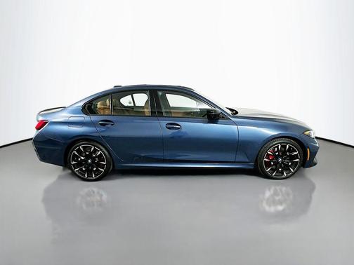 2026 BMW 330 i xDrive