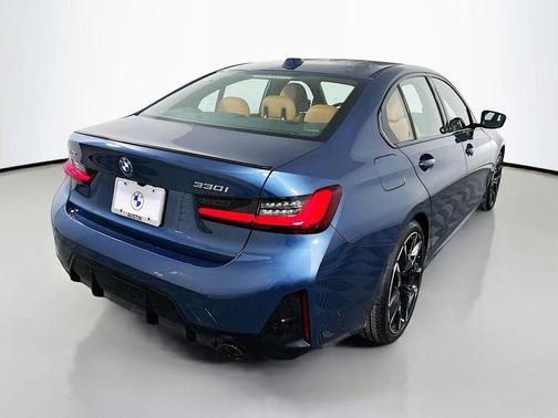 2026 BMW 330 i xDrive