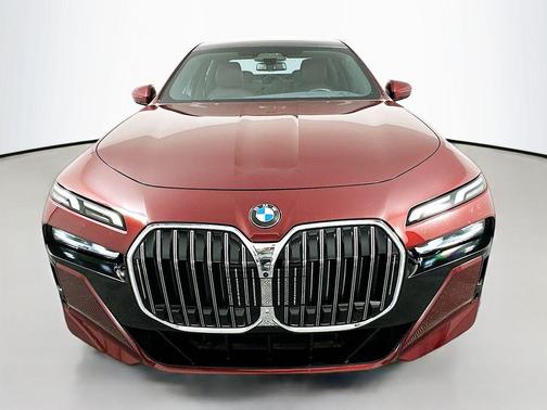 2023 BMW 760 i xDrive
