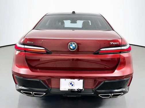 2023 BMW 760 i xDrive