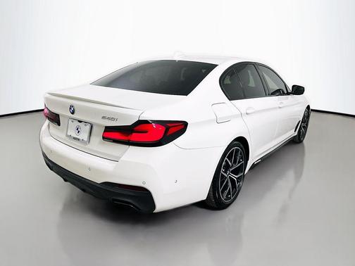2021 BMW 540 540i Sedan