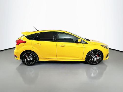 2016 Ford Focus ST