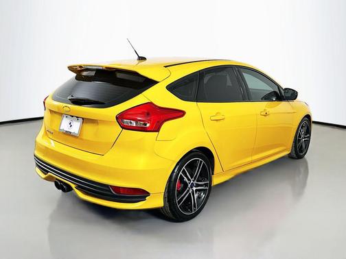 2016 Ford Focus ST