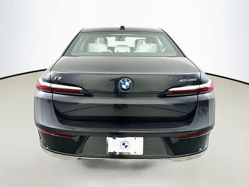 2025 BMW i7 eDrive50