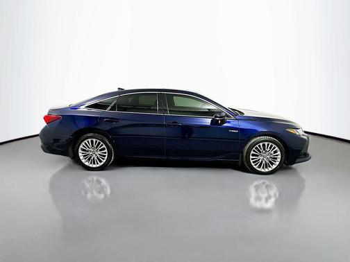 2021 Toyota Avalon Hybrid Limited