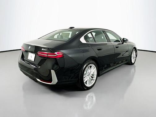 2024 BMW 530 i