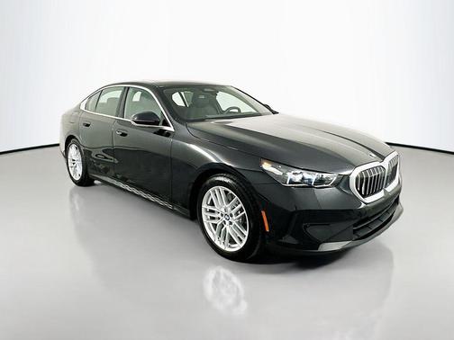 2024 BMW 530 i