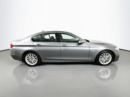 2016 BMW 528 528i