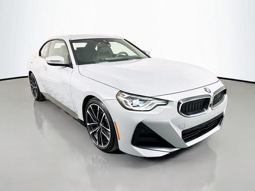 2023 BMW 230 i