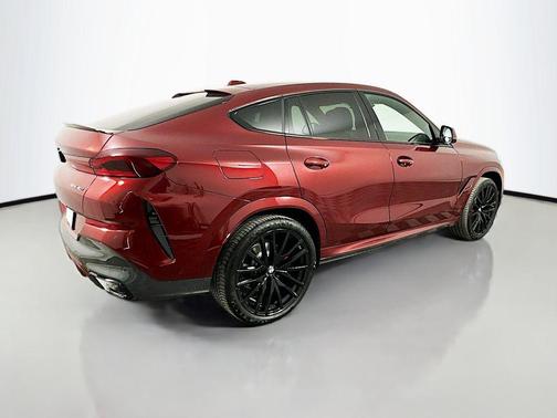 2025 BMW X6 xDrive40i